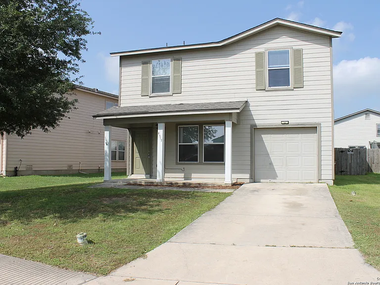 4715 Appaloosa Run — Photo 2