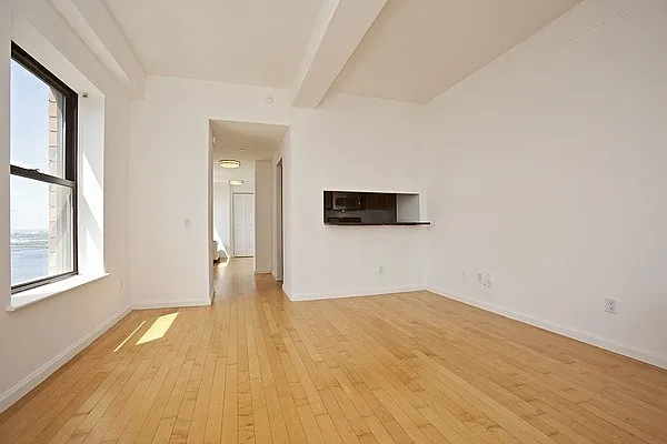 Sold by Nest Seekers International | media 4