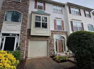25340 Ashbury Dr, Chantilly, VA 20152