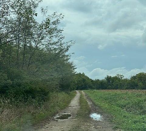 2nd image of 10009 NE County Road 13004 Rd