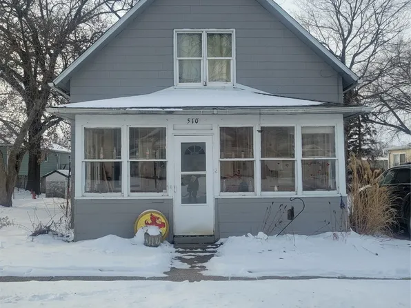 510 6th Ave E, Oskaloosa, IA 52577