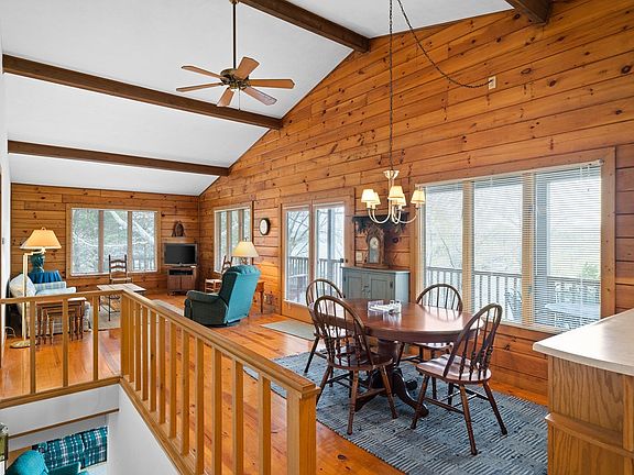 4th image of 54 Ellenwood Dr
