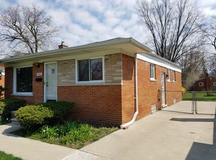 19160 Rensellor St, Livonia, MI 48152