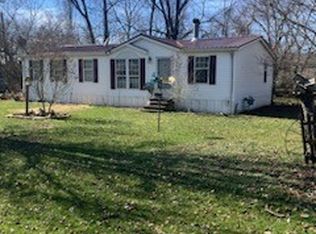 440 Railroad Ave, Buffalo, WV 25033