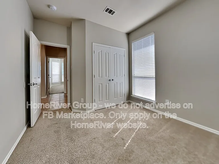 4005 Martinsburg Dr — Photo 13