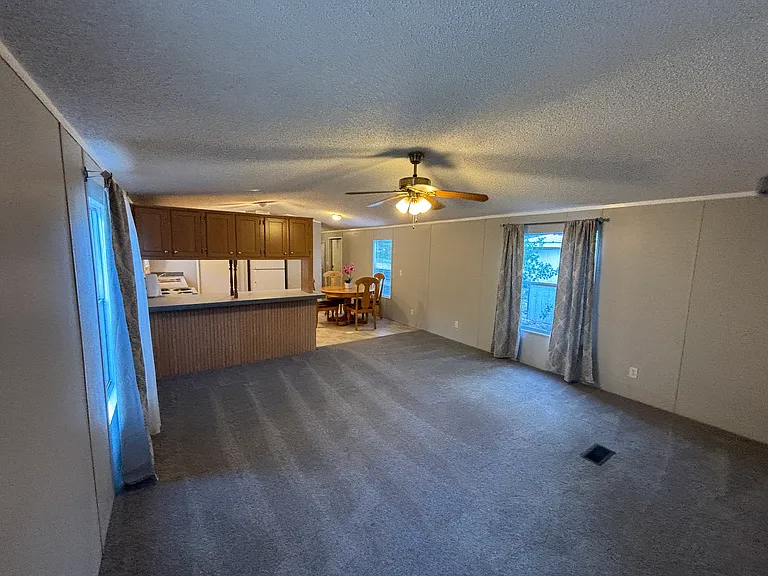 439 Harbour Way — Photo 13