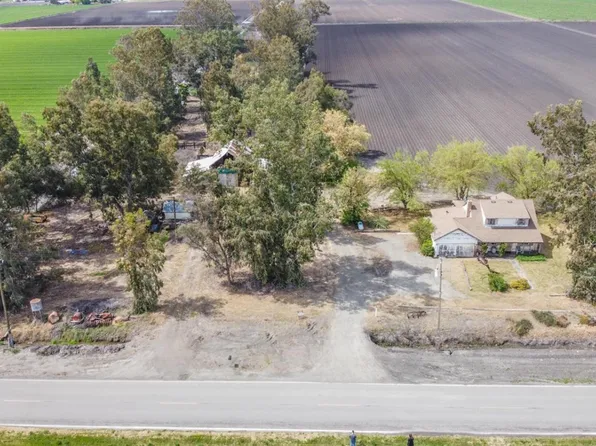 19351 Reynolds Ave, Dos Palos, CA 93620