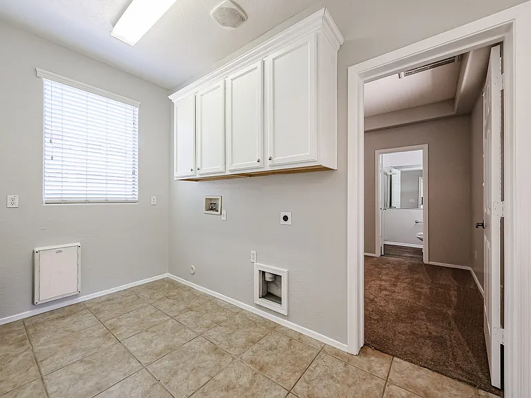 4569 N Golf Dr — Photo 16