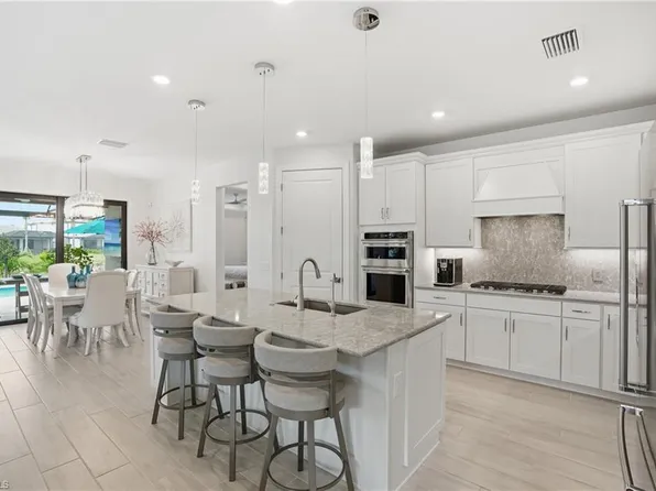 1909 Fresno AVE, NAPLES, FL 34120