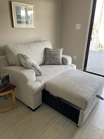 925 Iglesia Dr — Photo 13
