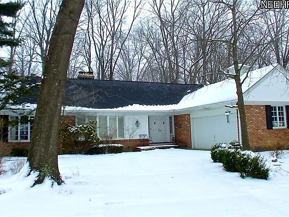 4th image of 10611 Laurel Ln