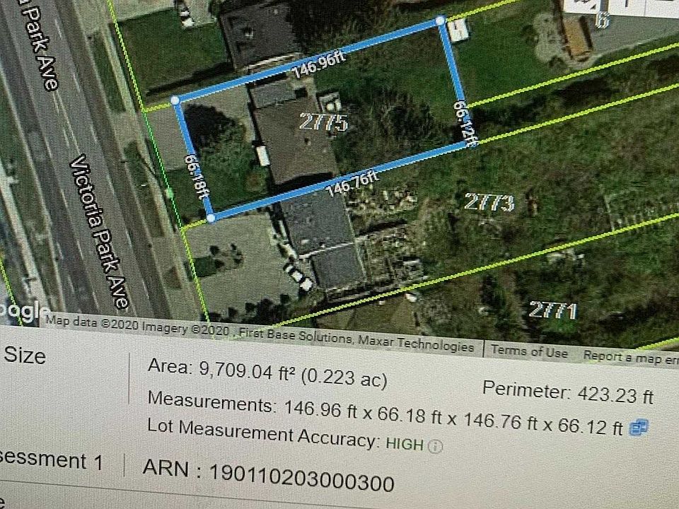 2nd image of 2775 Victoria Park Ave