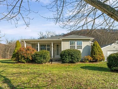 3645 River Rd, Ellwood City, PA, 16117