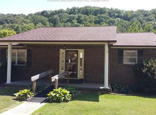 10584 Elk River Rd N, Clendenin, WV 25045