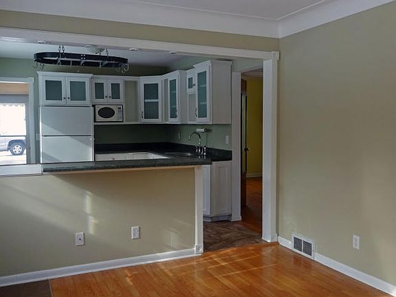 5th image of 2107 Byrd Dr