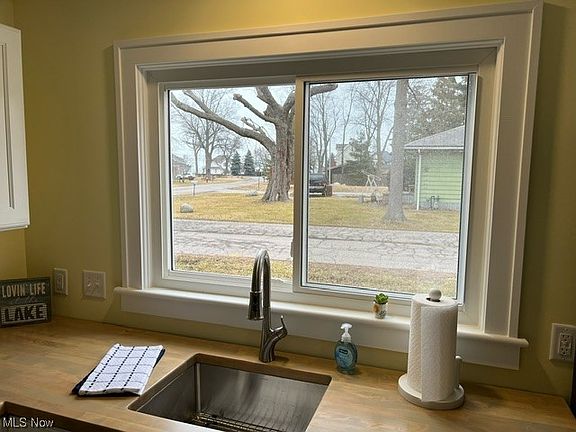 5th image of 601 Grantwood Ave