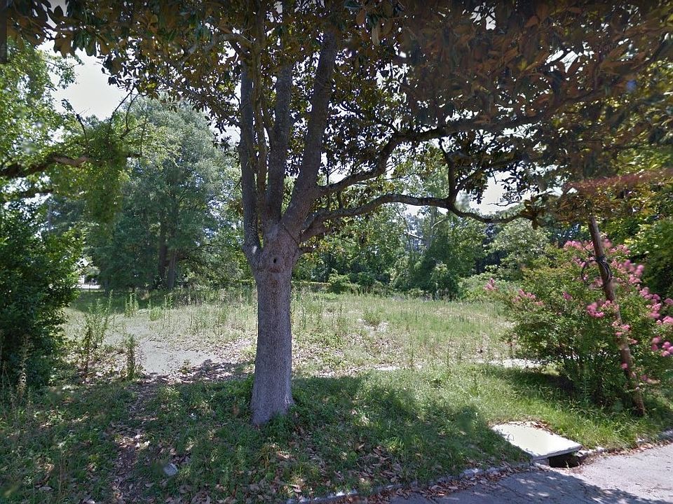 2nd image of 803 S 4th St