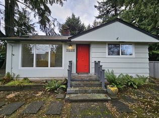 9209 SE 33rd Pl, Mercer Island, WA 98040