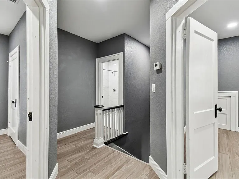 6810 N Navin Ave — Photo 22
