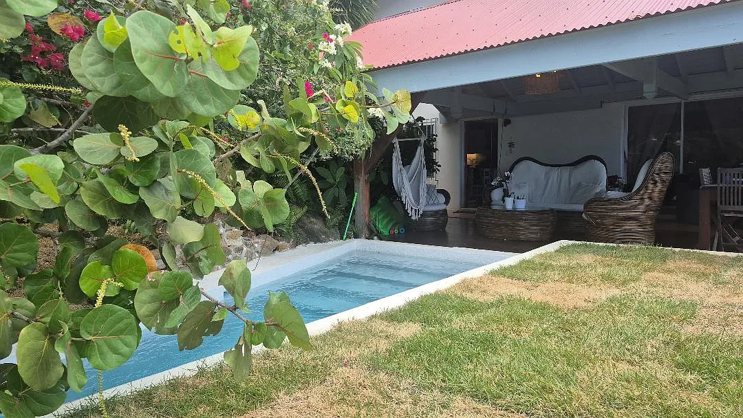 2 bed, 950 sqft, $3,600 — Photo 3