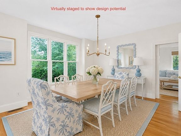 4th image of 10 Heritage Ln