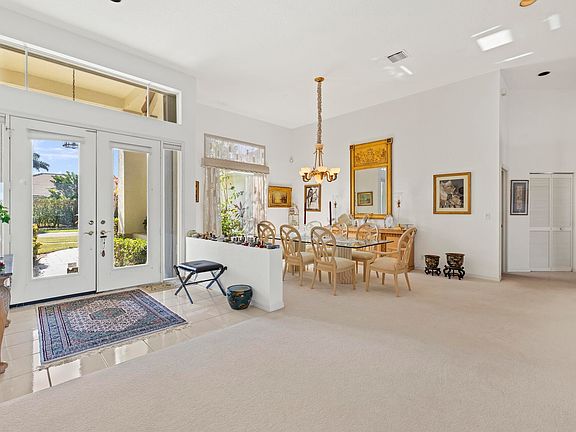 4th image of 2054 Henley Place