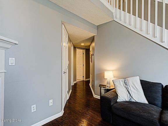 5th image of 4710 Middlesex Dr