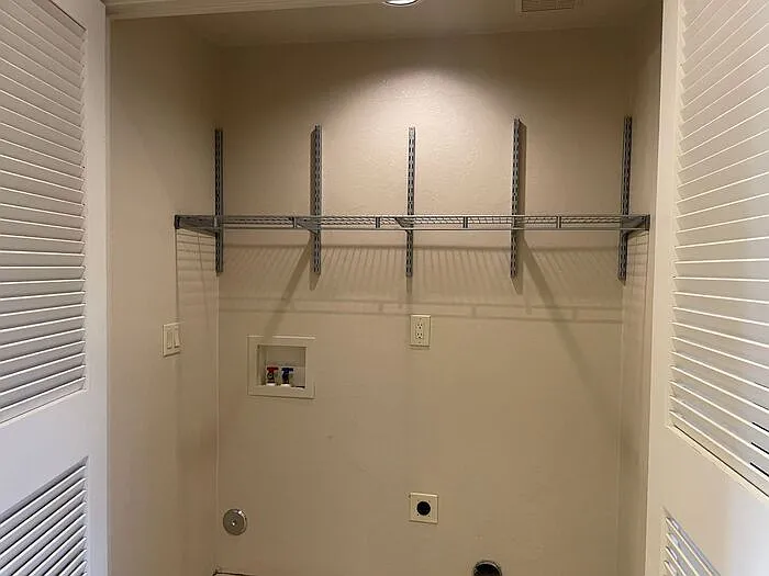1435 W Kilburn St #2102 — Photo 11