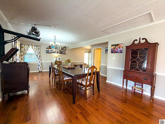 4th image of 1717 N Friendship Rd