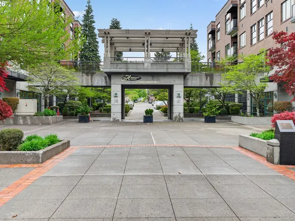 400 W 8th St, Vancouver, WA 98660