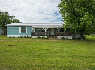 4141 Little Brook Rd, Krum, TX 76249