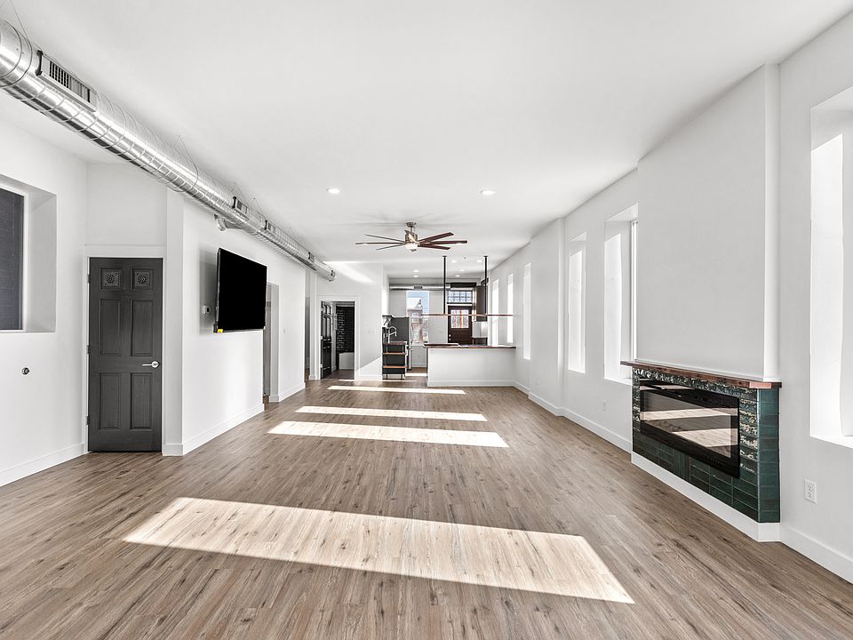1st image of 736 N Euclid Ave #B