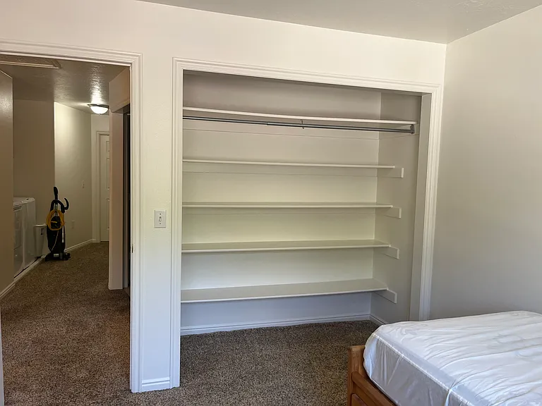 760 N 300 E #8 — Photo 4