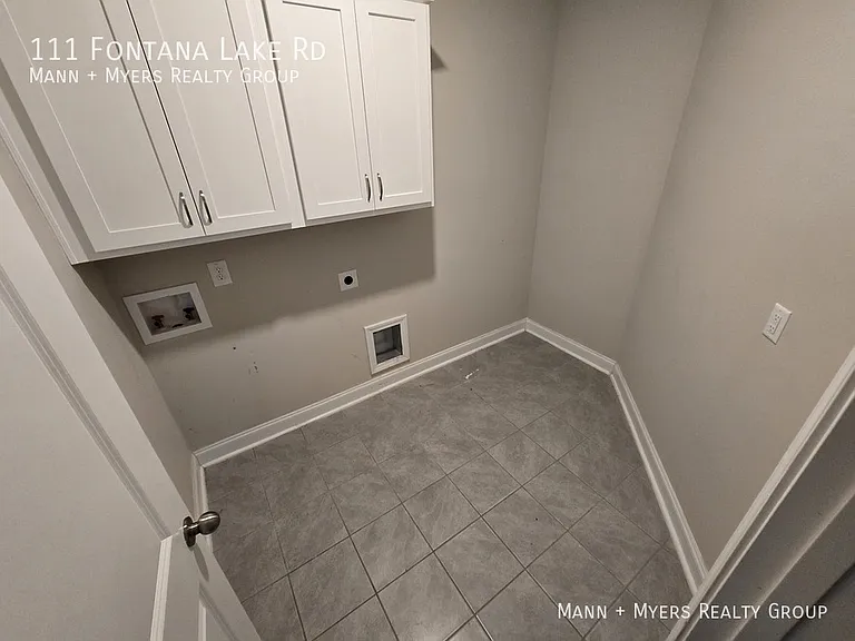 111 Fontana Lake Rd — Photo 53