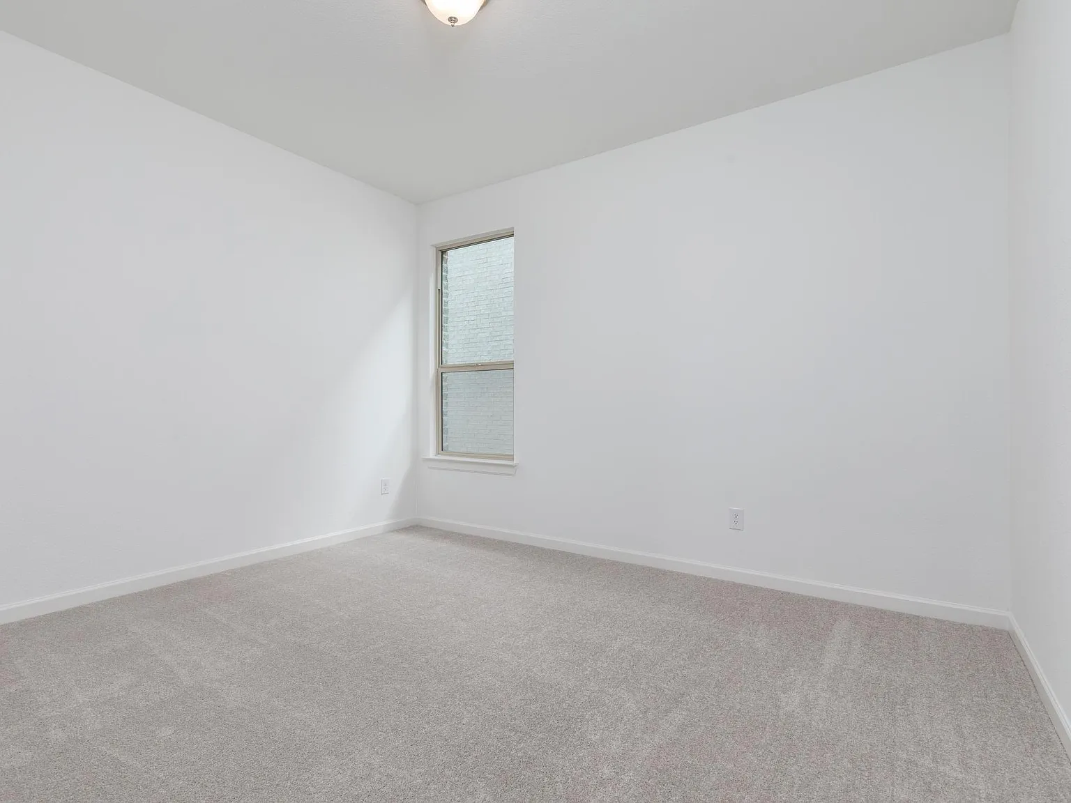 3705 Hudson Way — Photo 3