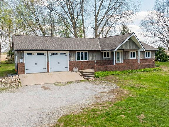 4th image of 2784 Hilltop Rd