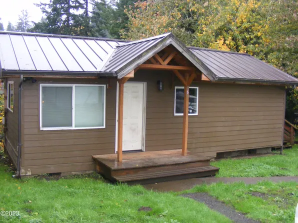 861 NW 6th St, Toledo, OR 97391