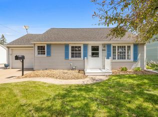 1331 Garland St, Green Bay, WI 54301