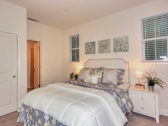 First floor: Bedroom 1