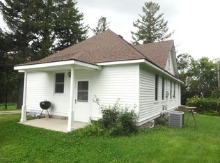 76821 290th St, Clarks Grove, MN 56016