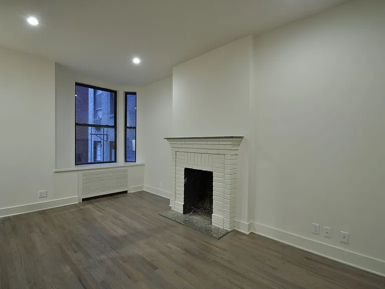 121 Madison Ave #2K — Photo 3