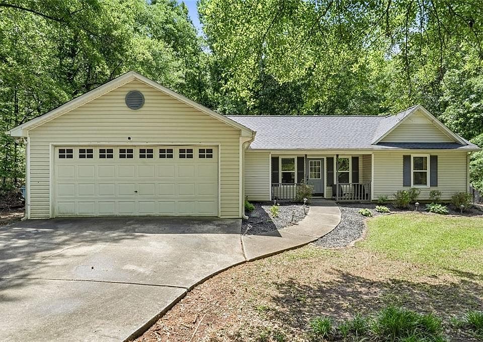1st image of 131 Homestead Way