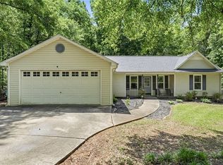 131 Homestead Way, Locust Grove, GA 30248