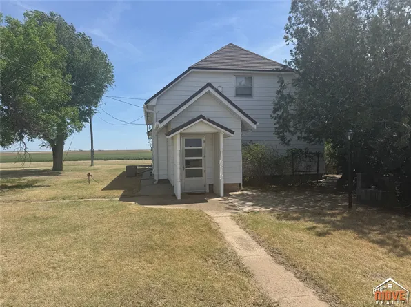 8152 J Rd, Plains, KS 67869