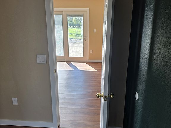 5th image of 1061 Citrus Rd