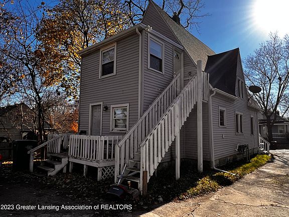 2nd image of 1206 Glenn St