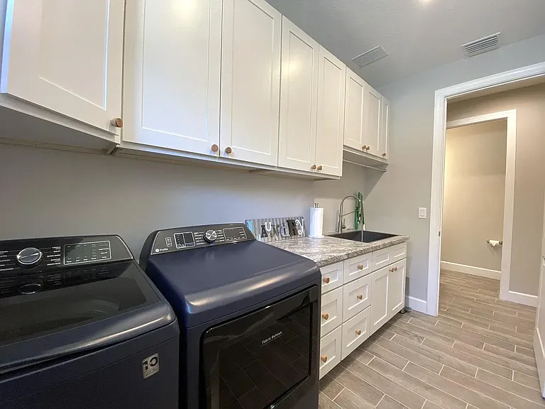 4520 Crestpoint Way — Photo 15