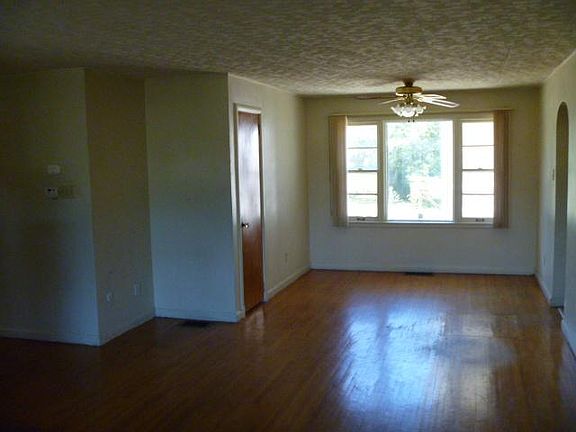 4th image of 5050 Harlan St