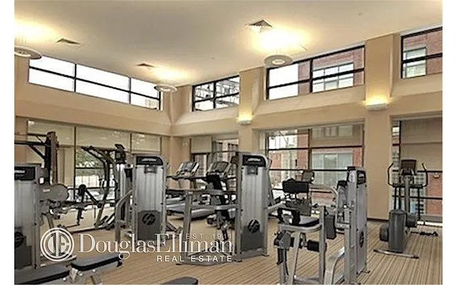 Rented by Douglas Elliman | media 36