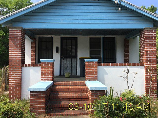 1st image of 868 Ionia St